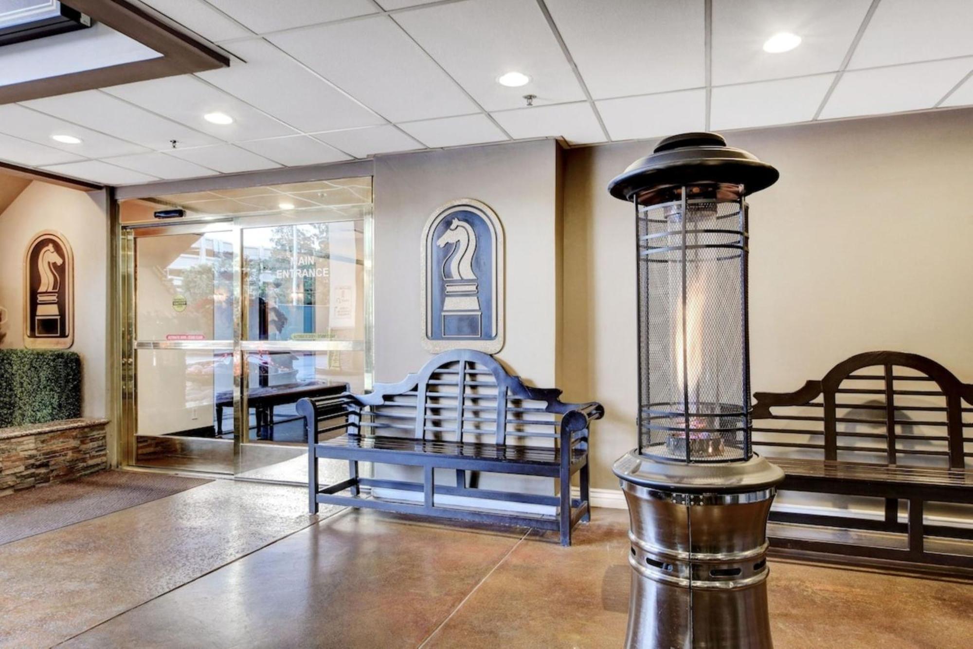 Apartment Together On The Strip - 2 Bedroom 1124 *