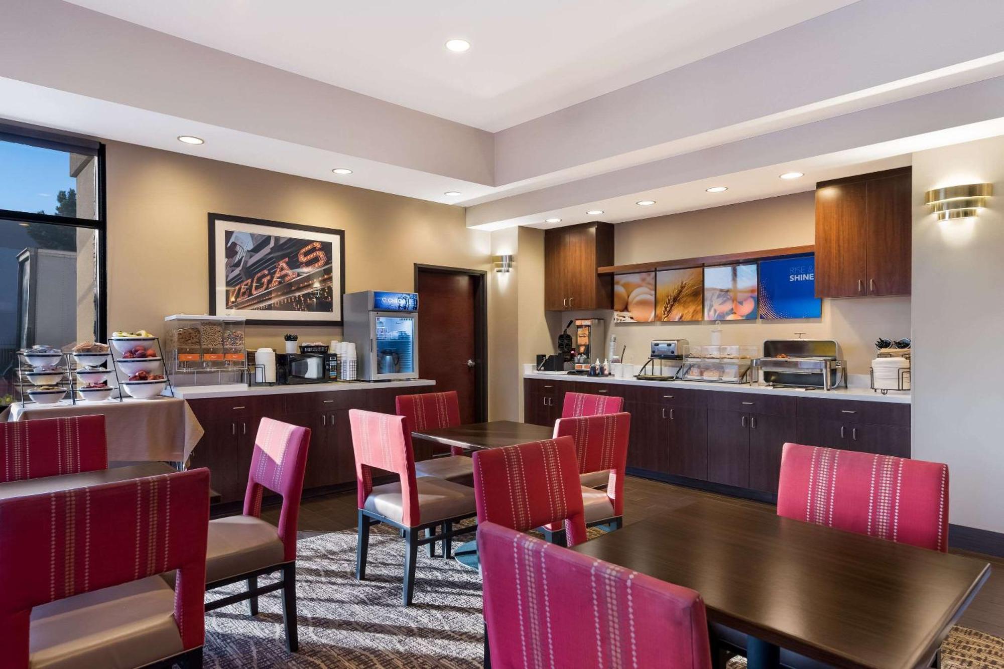 Comfort Inn&suites Vegas - Nellis 3* Las Vegas