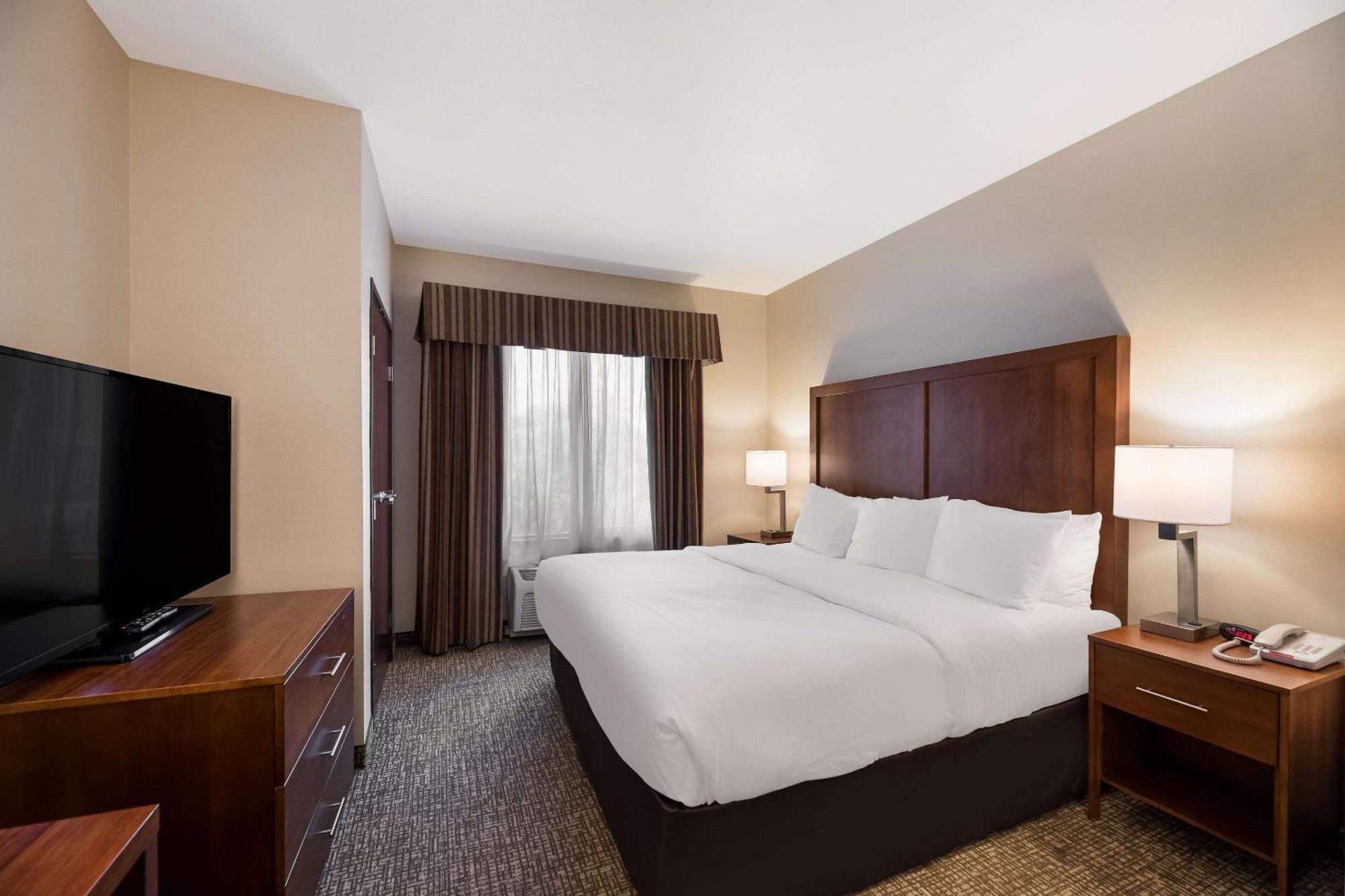 Comfort Inn&suites Vegas - Nellis 3*
