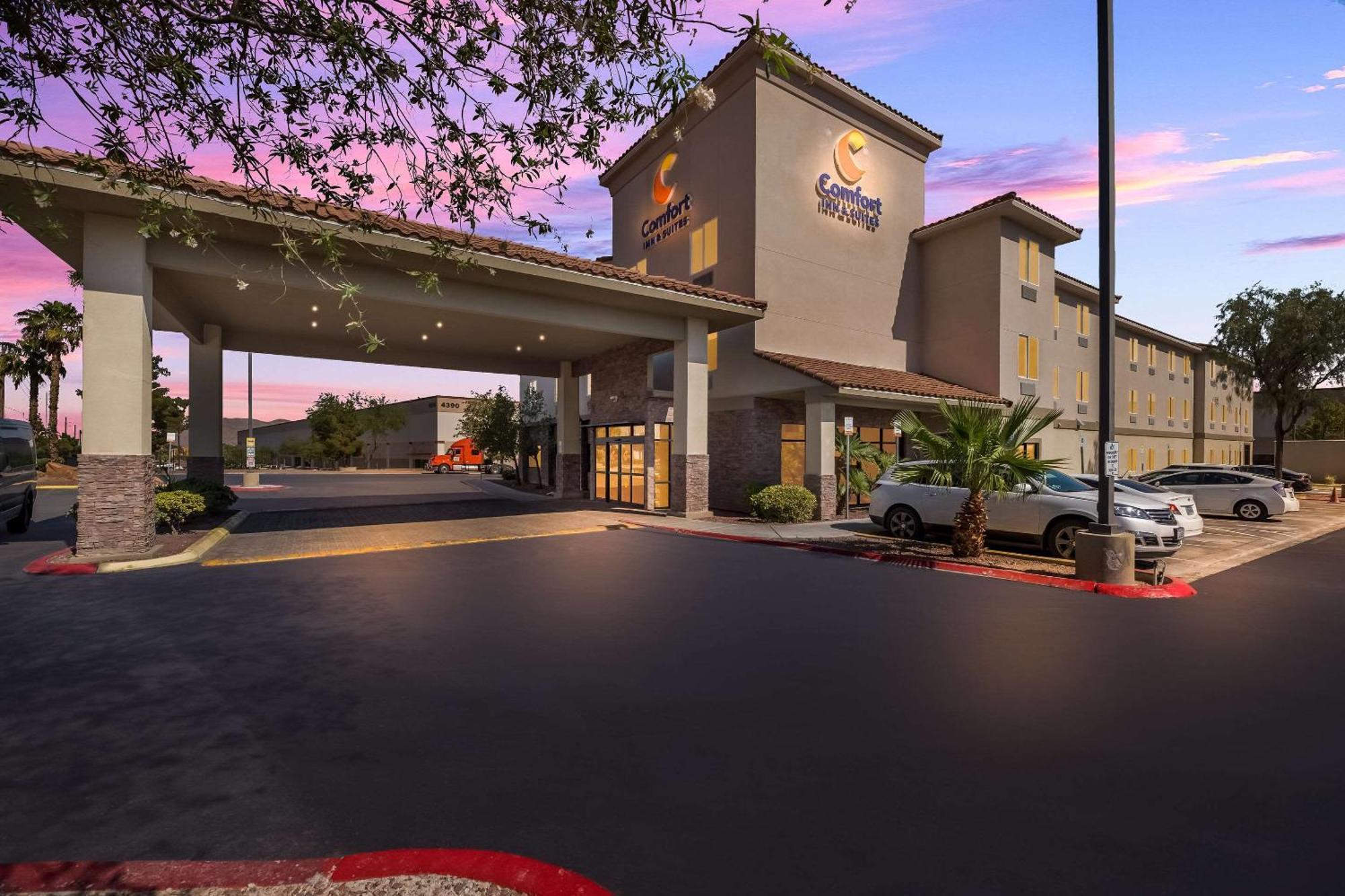 Comfort Inn&suites Vegas - Nellis