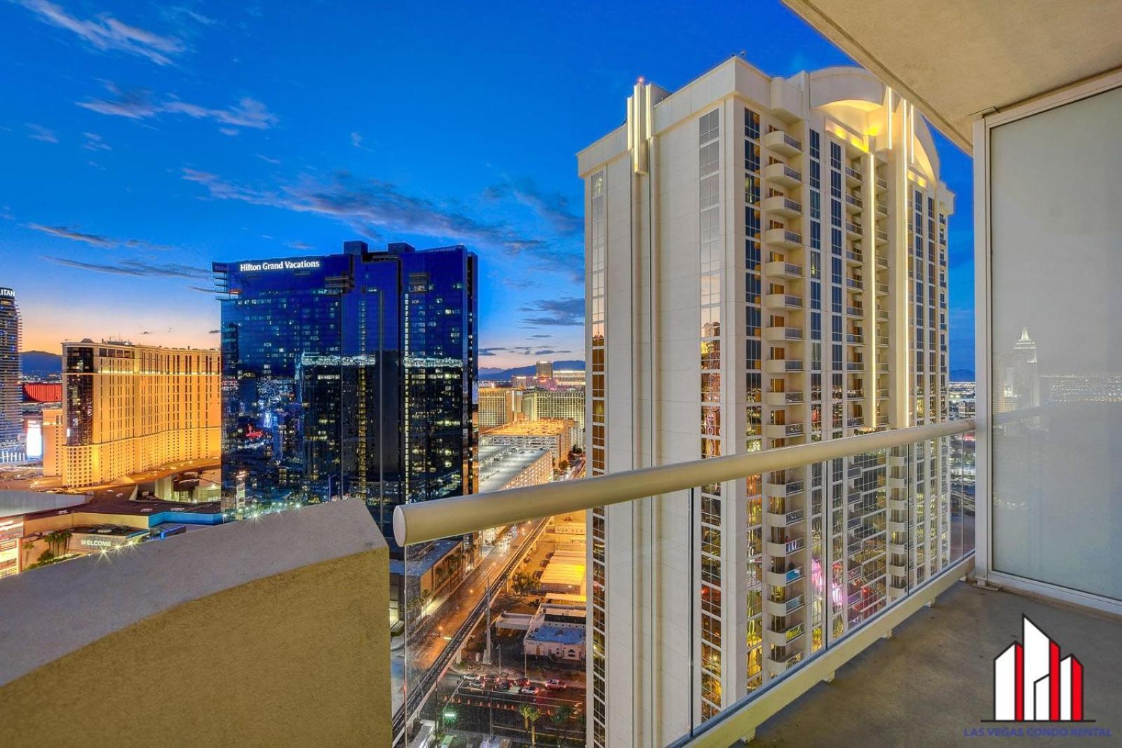 Mgm Signature-30-705 F1 Track & Strip View Balcony