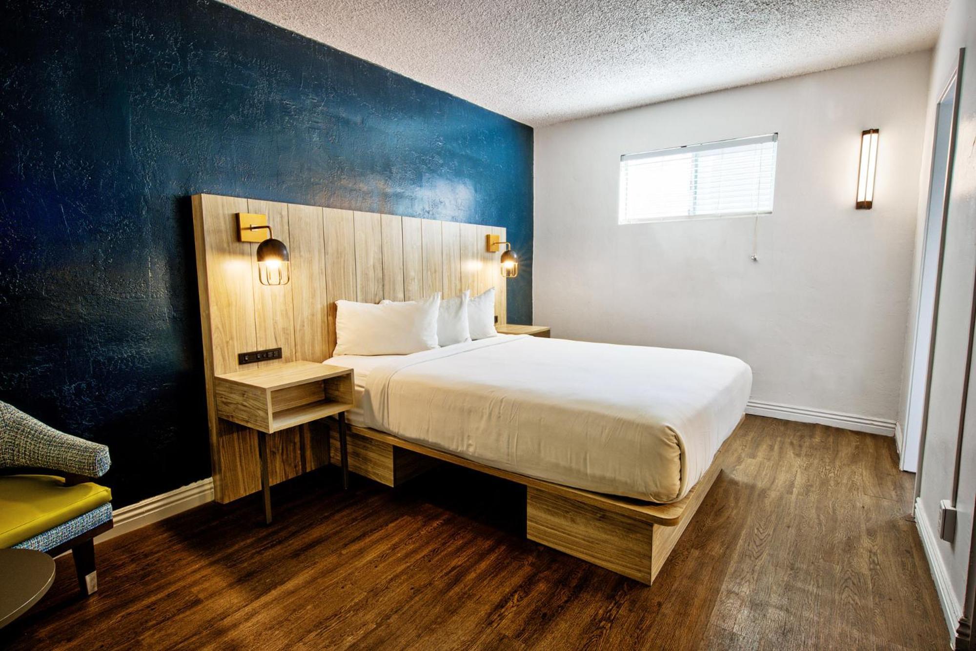 Downtowner Boutique Hotel