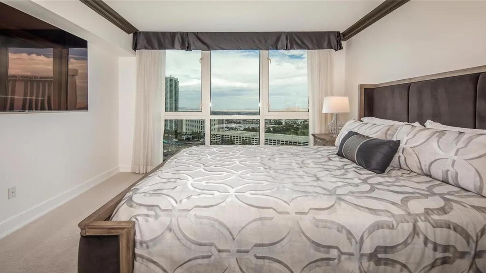 Appartement Stunning Four Bedroom Fully Professionally Remodeled *