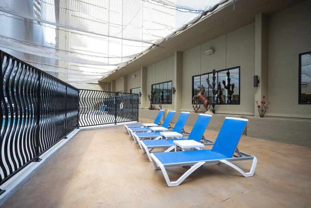 Penthouse With Epic Strip Views - 2Bd & 2Ba - No Resort Fees!