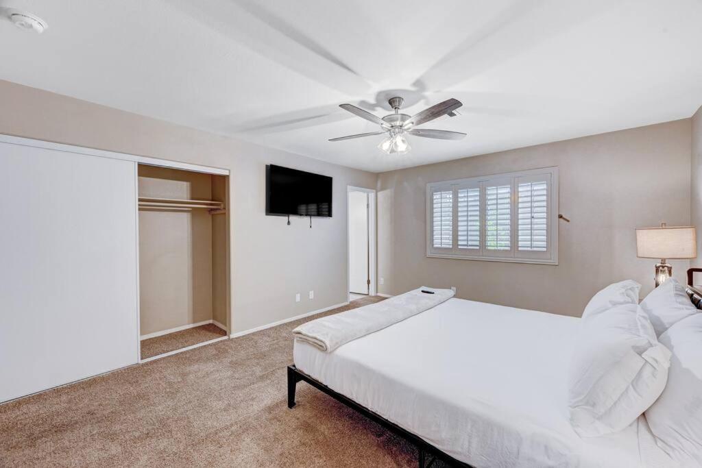 Cozy Getaway With King Bed, Bbq & Spacious Backyard Casa vacanze *
