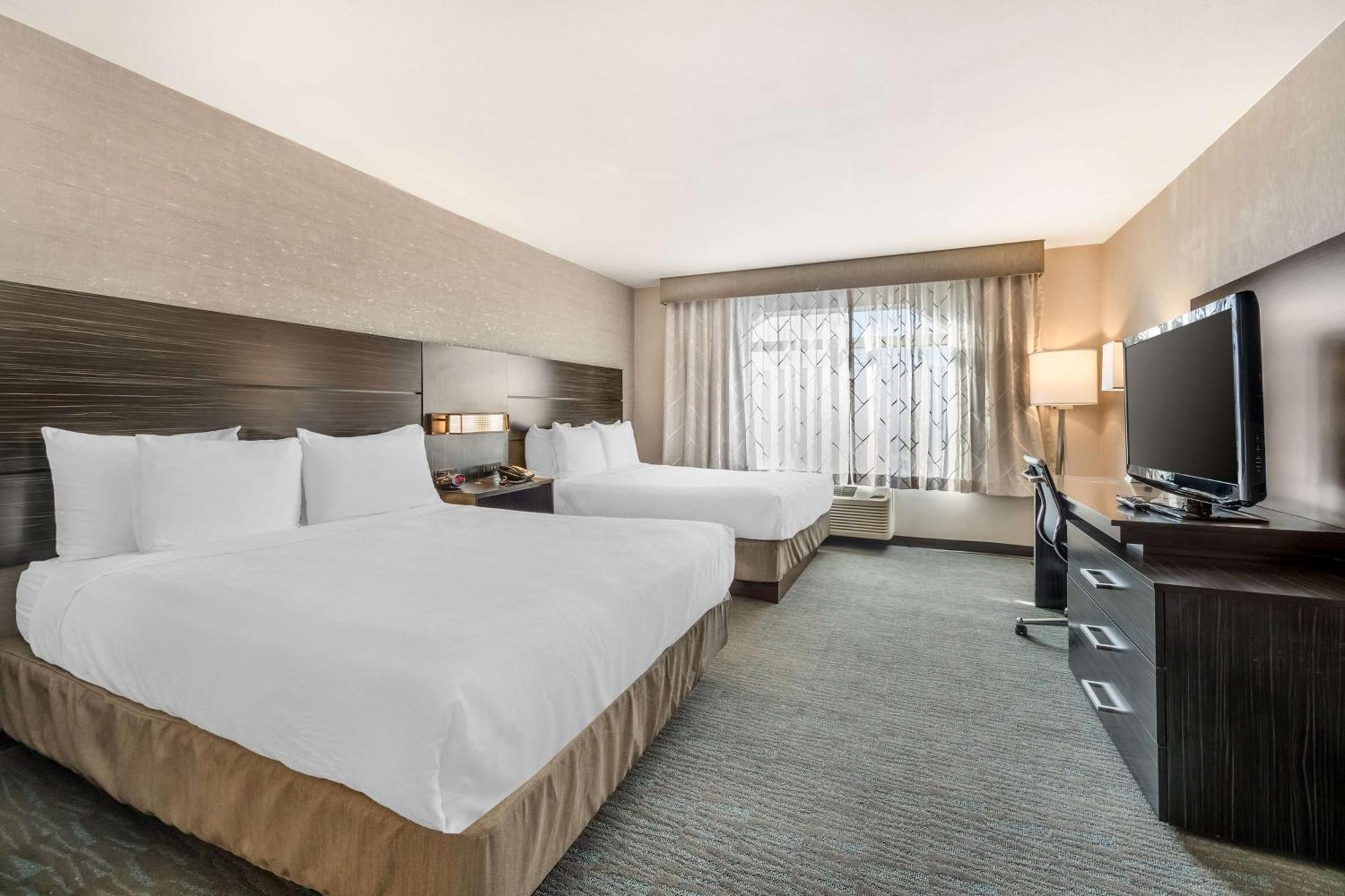 Western North Vegas Inn&suites Hotel 3*
