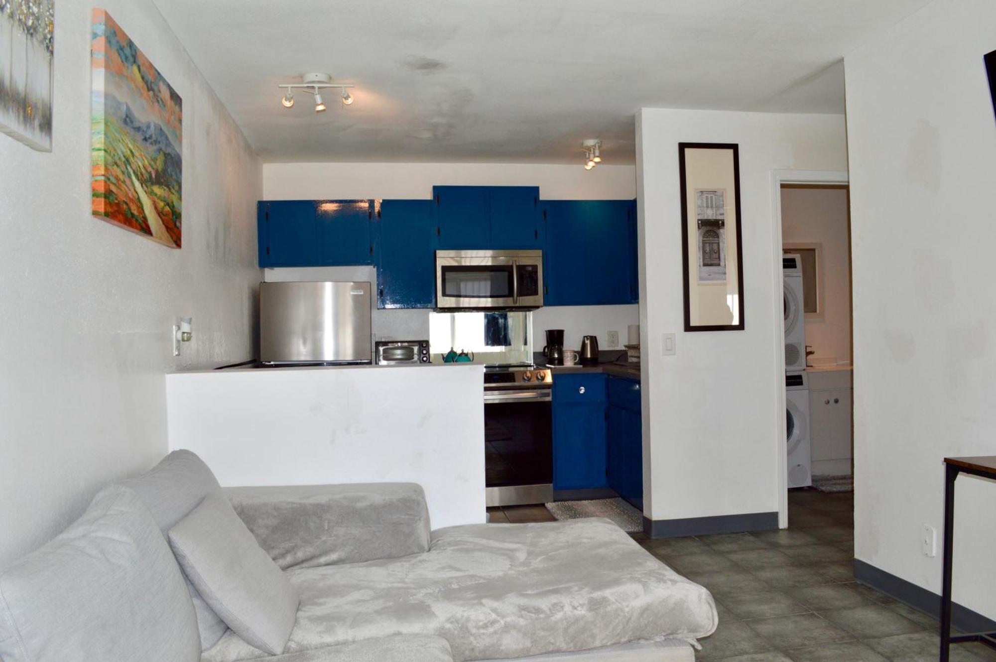 Jeffreys Reno 1 Bdrm *