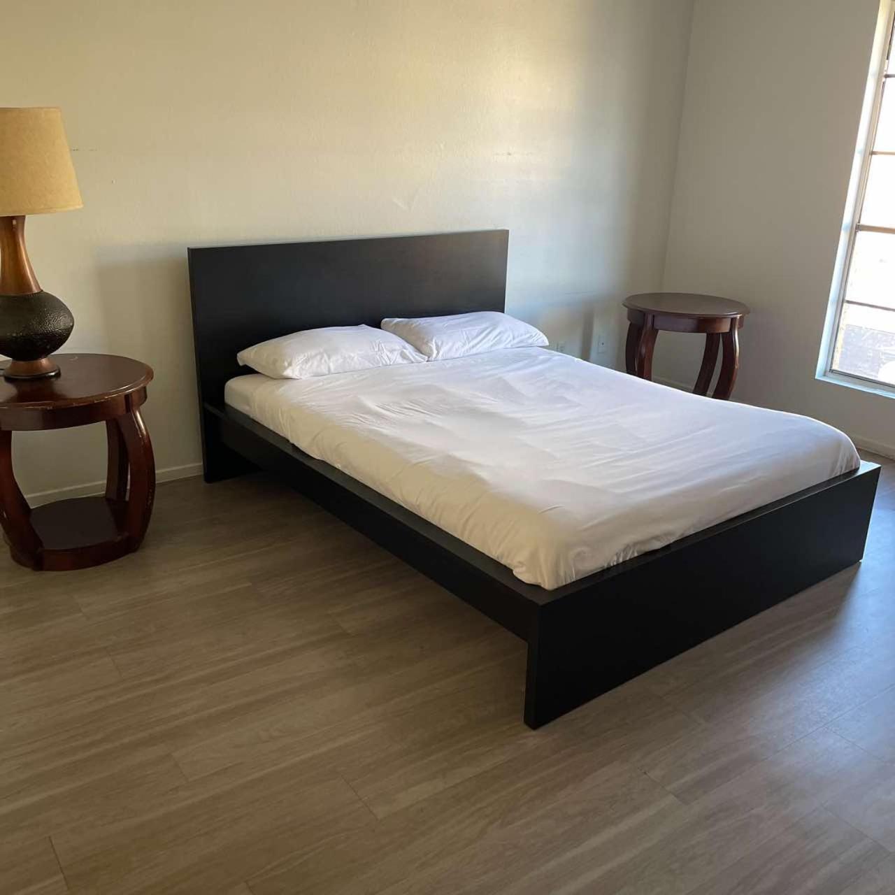 2 To 6 Bedroom Walk To Strip Mgm Casino Shop Club *