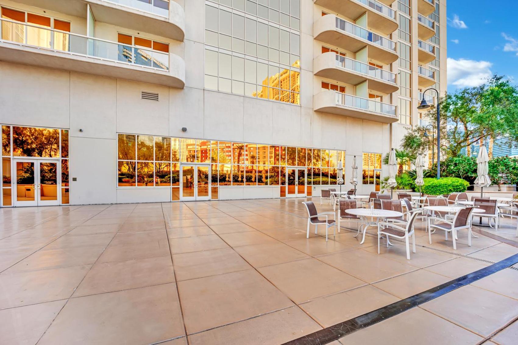 Skyline Serenity-strip Pool F1 View-no Fee Casa vacanze *