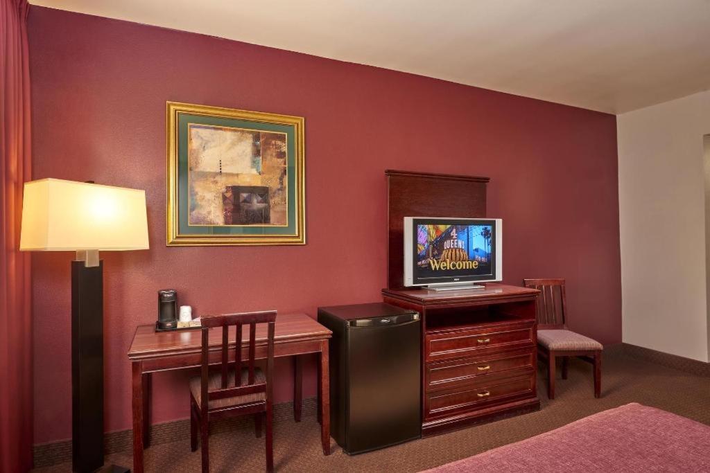 Resort Four Queens Hotel&casino