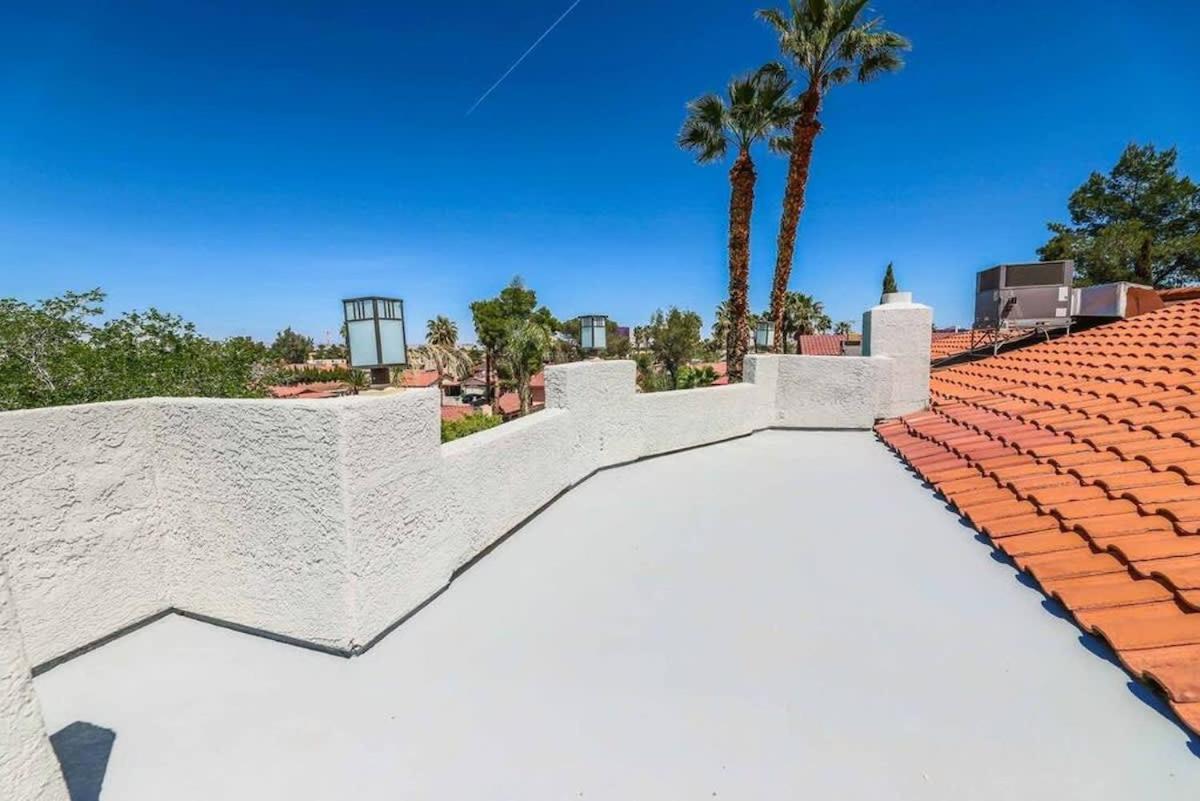 Gorgeous Escape With A Pool In Fabulous Vegas Holiday home Las Vegas