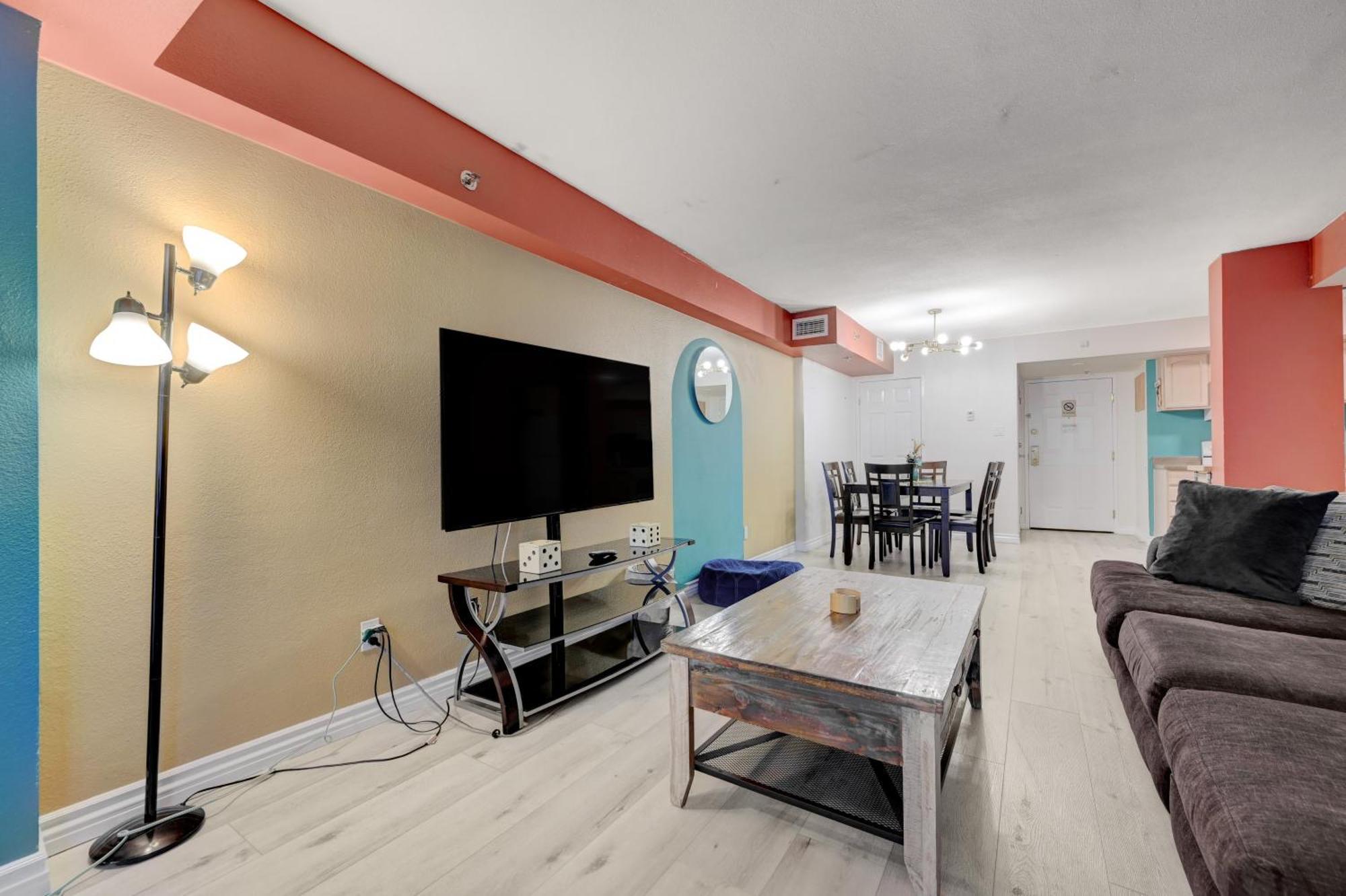 Penthouse With Epic Strip Views - 2Bd & 2Ba - No Resort Fees! Apartment *