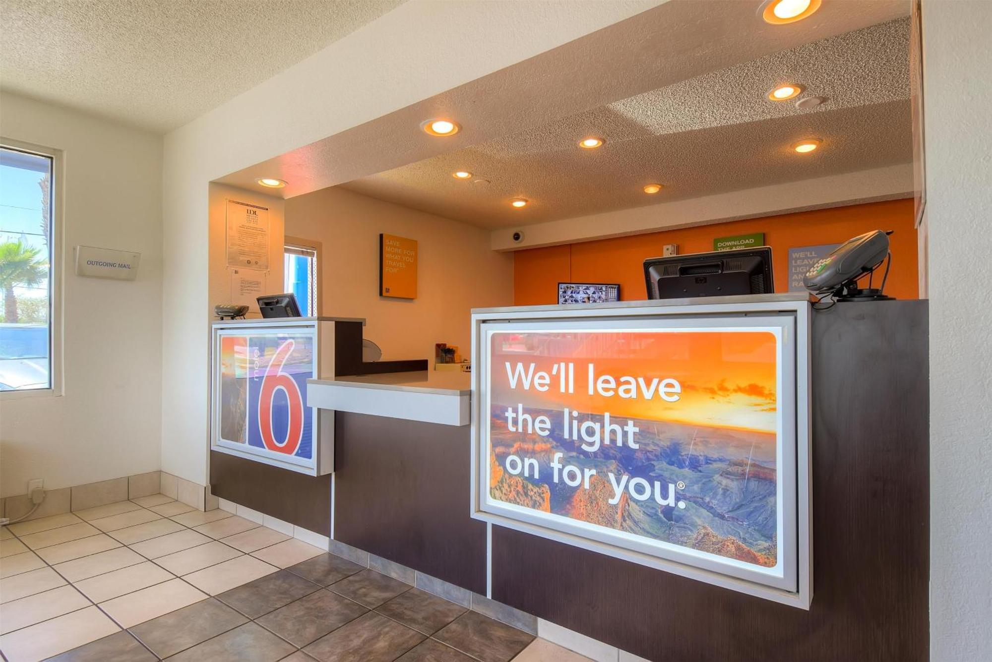 Vegas, Nv - Boulder Highway Hotel 2*