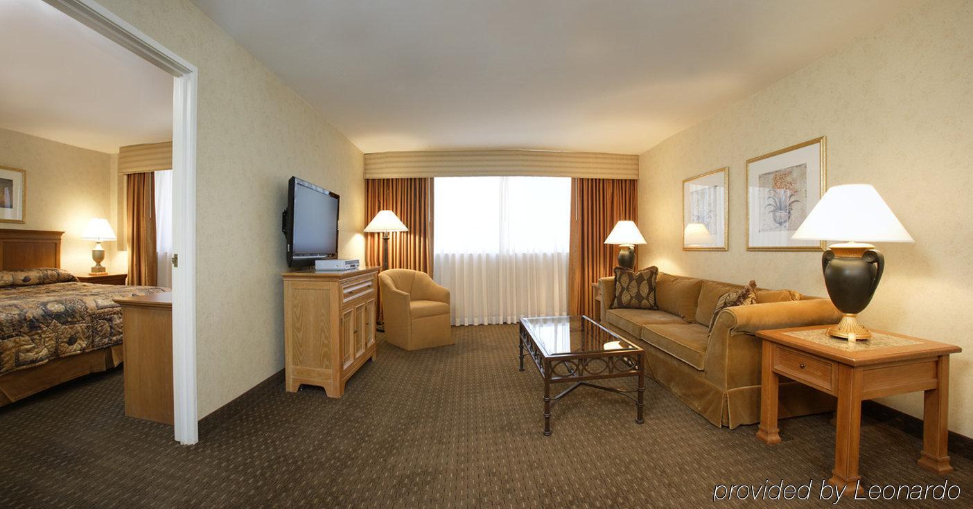 Hotel The Carriage House 3*