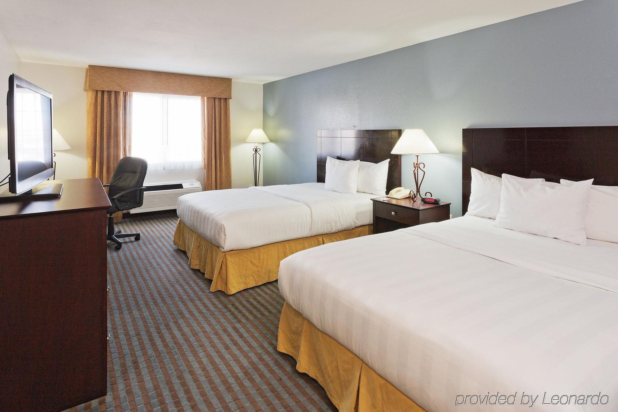 La Quinta & By Wyndham Vegas Nellis Hotel Las Vegas