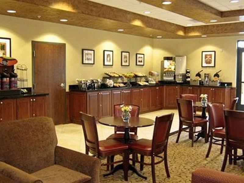 Hotel Comfort & Henderson -