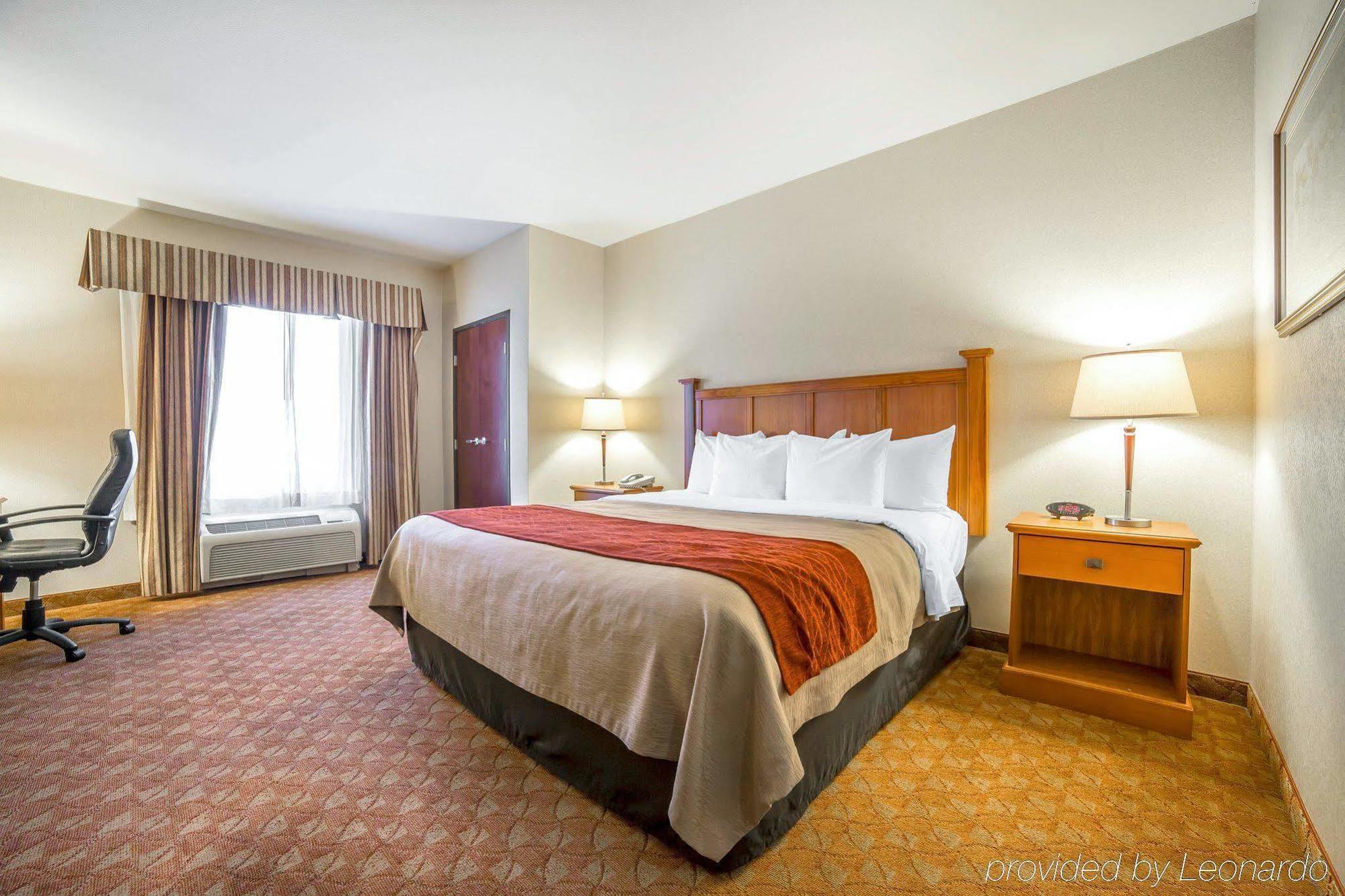 Hotel Comfort Inn&suites Vegas - Nellis 3*