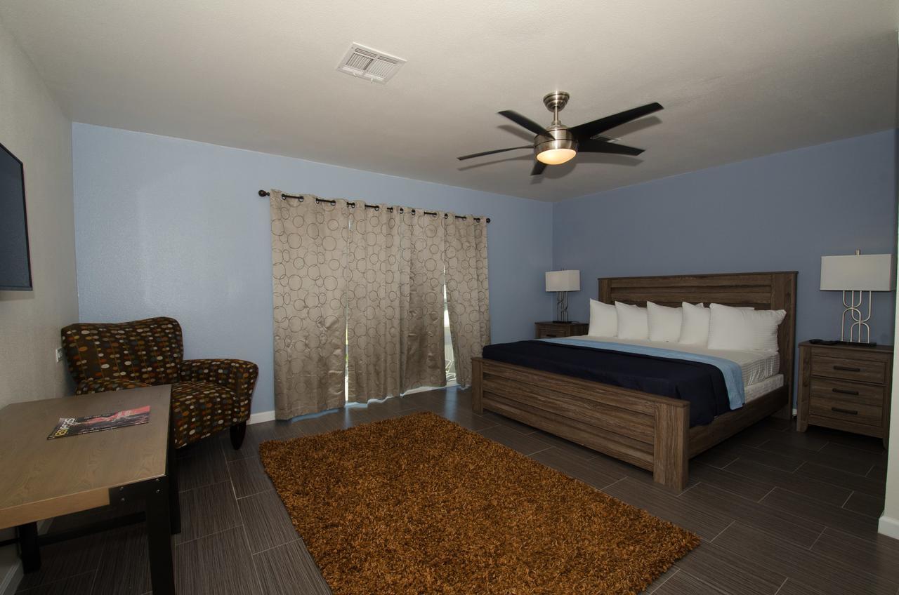Thunderbird Boutique Hotel 2*