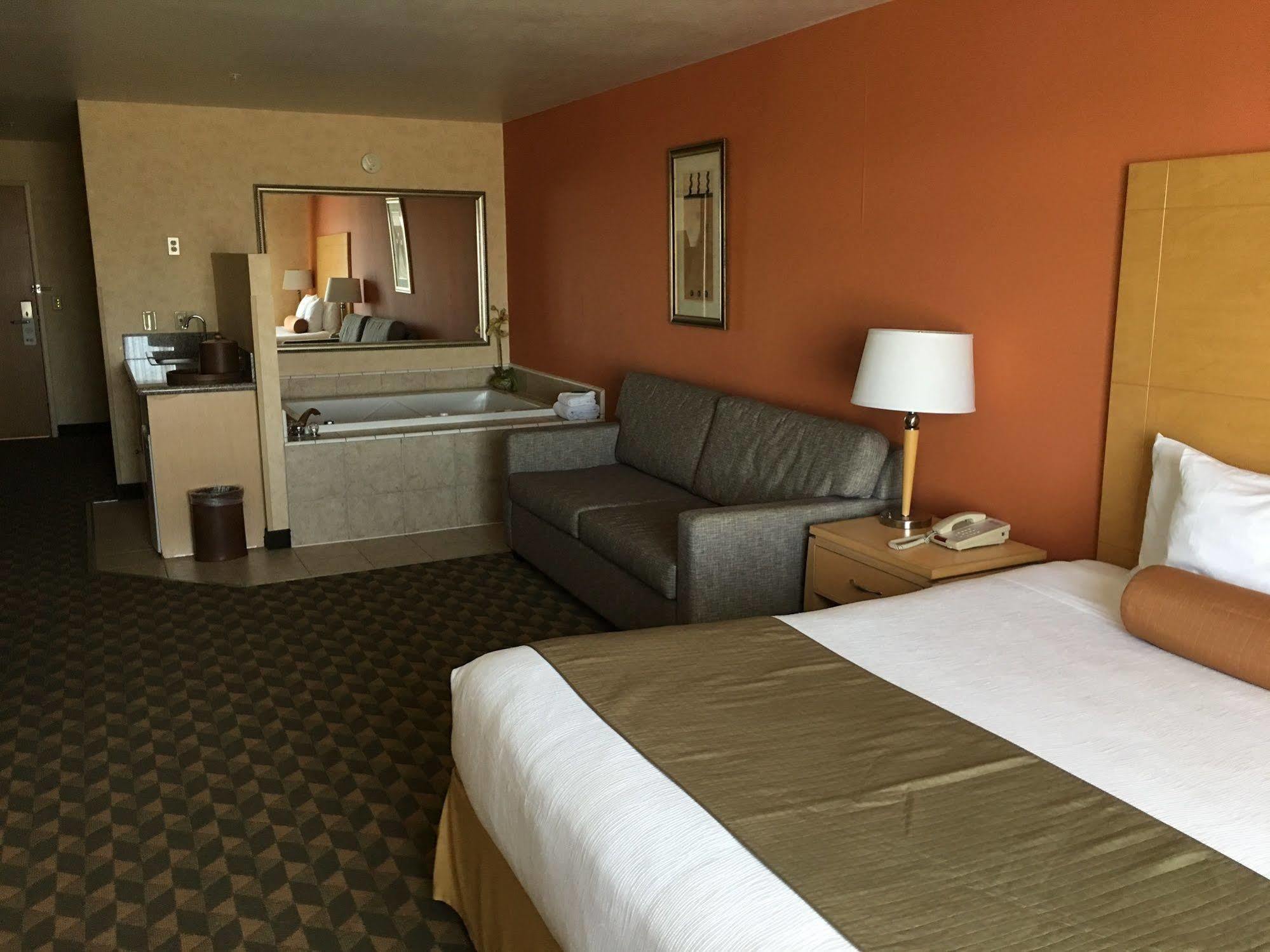Western North Vegas Inn&suites Hotel 3*
