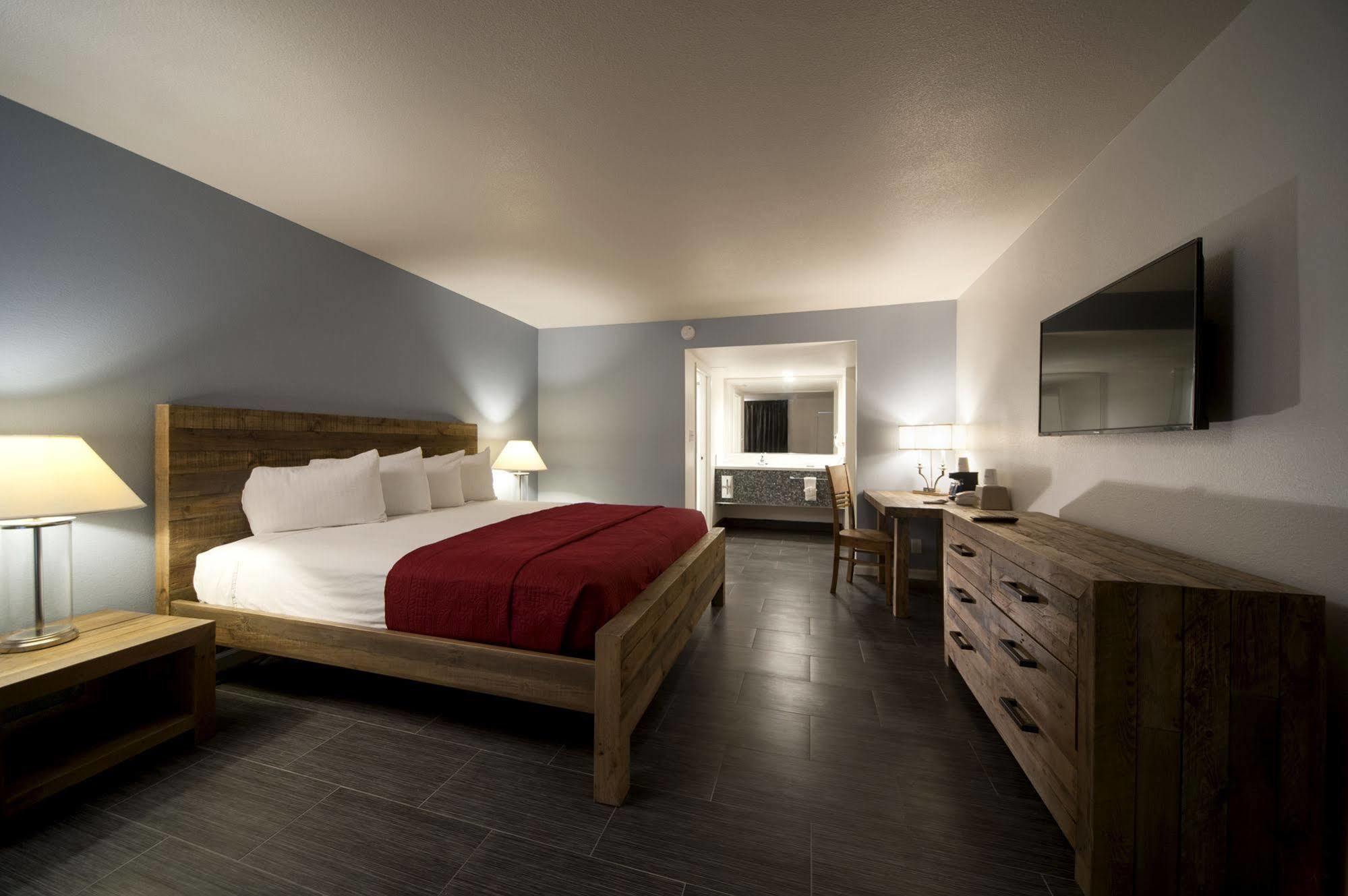 Hotel Thunderbird Boutique 2*