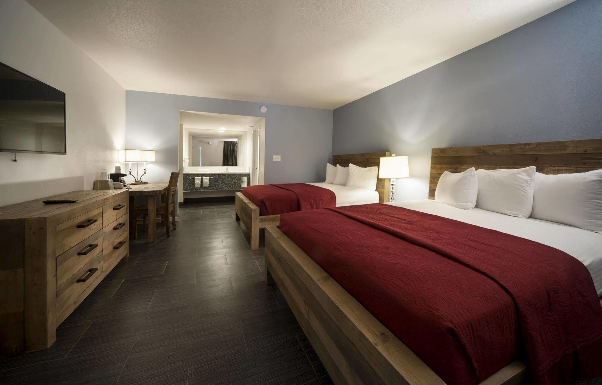 Hotel Thunderbird Boutique