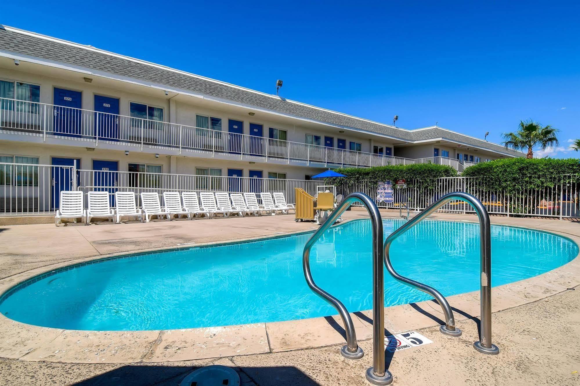 Vegas, Nv - Boulder Highway Hotel