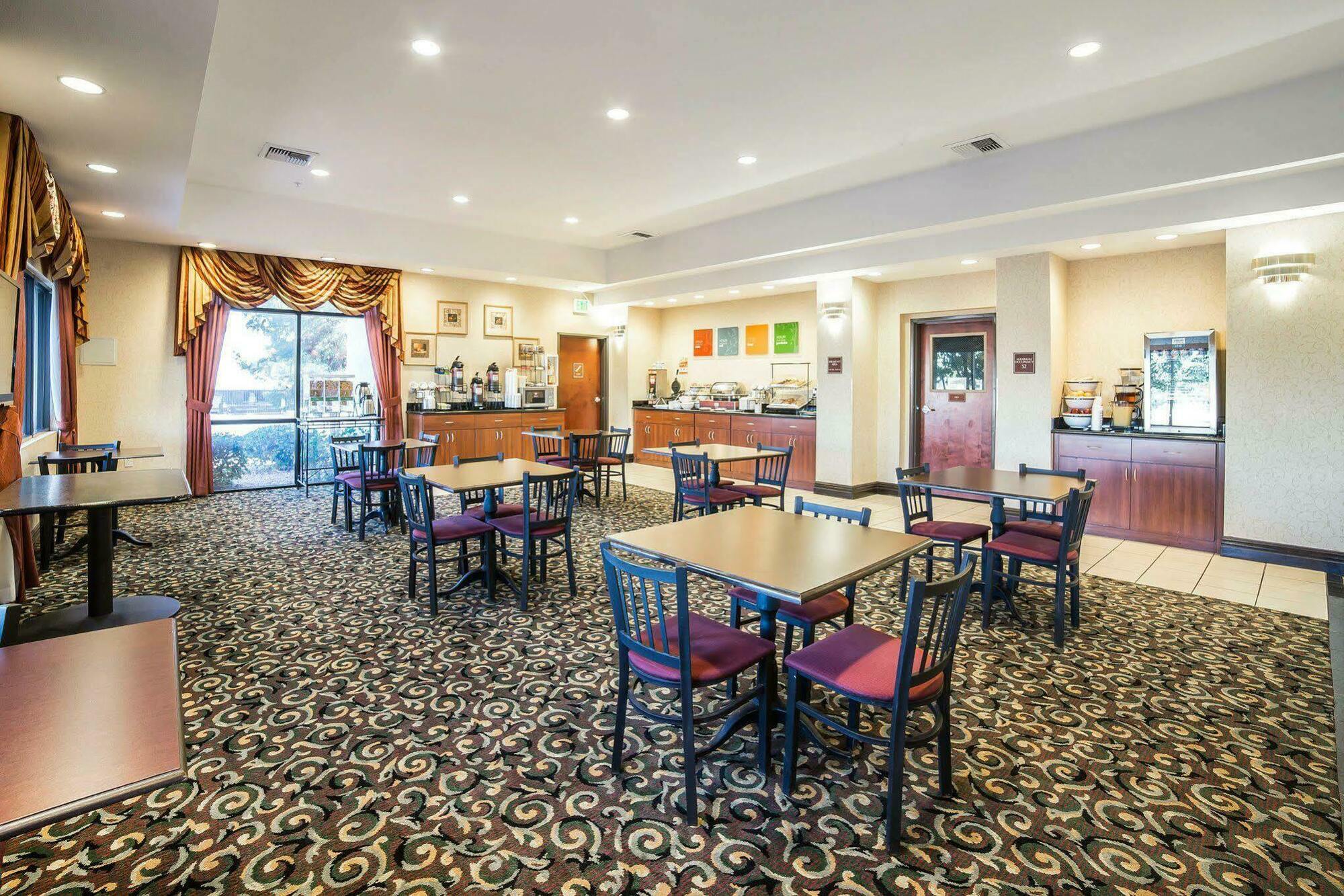 Comfort Inn&suites Vegas - Nellis Las Vegas