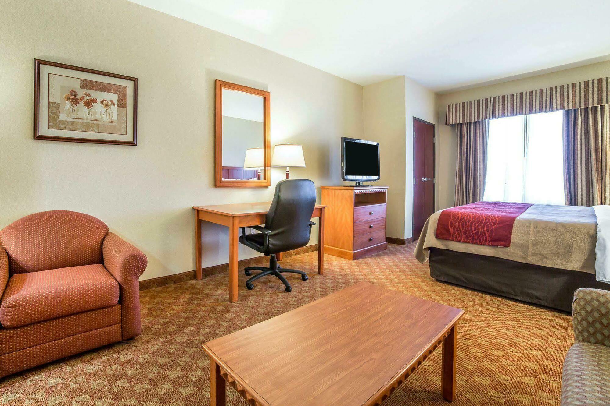 Comfort Inn&suites Vegas - Nellis Hotel 3*