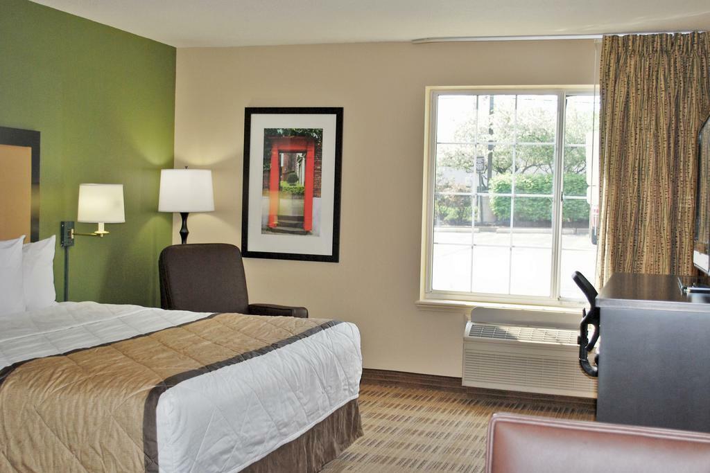 Hotel Mainstay Convention Center 2*