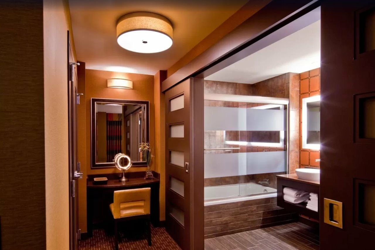 Golden Nugget & Casino Las Vegas