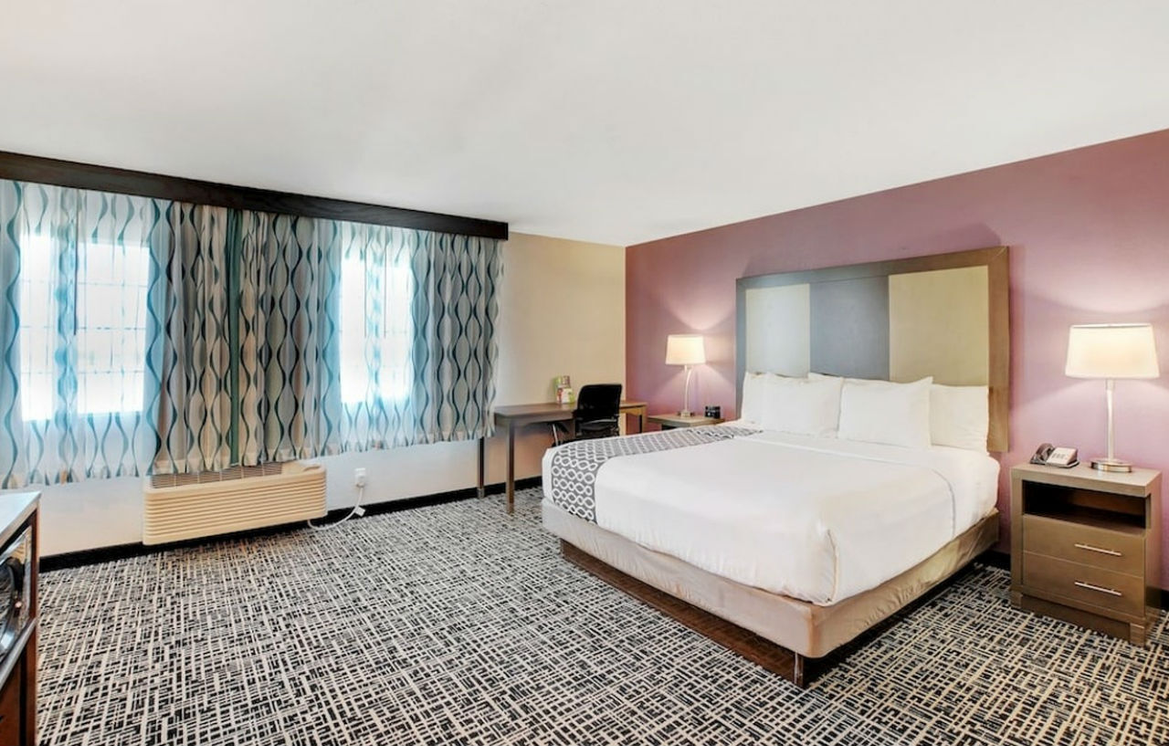 La Quinta & By Wyndham Vegas Nellis Hotel Las Vegas