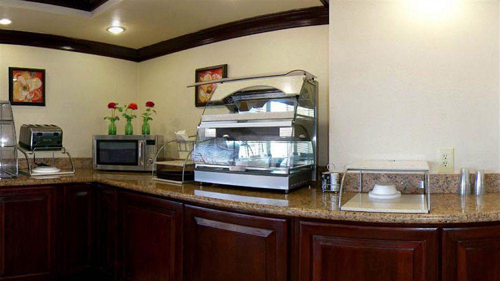 Best Western Plus West Hotel