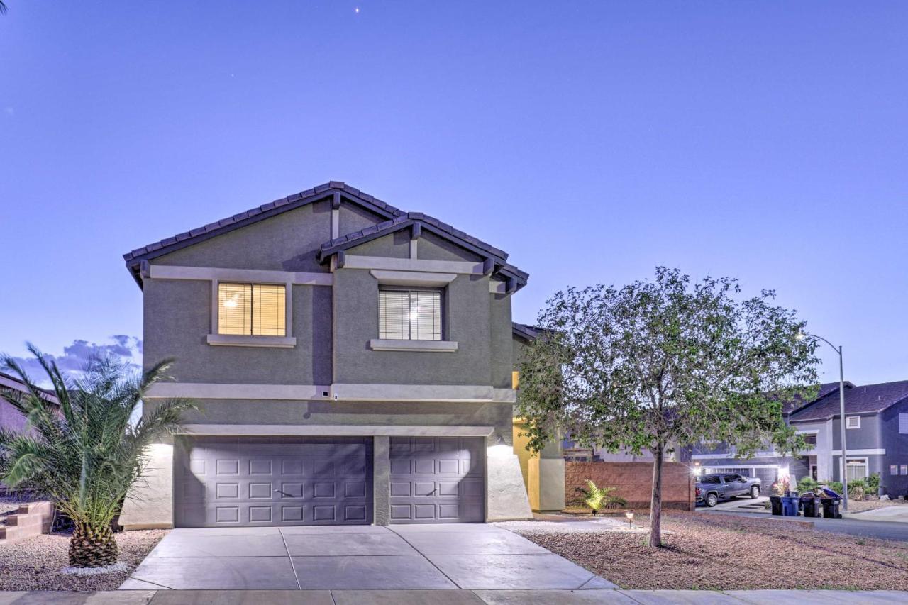 Holiday home Luxurious Vegas Digs Hot Tub, Bbq, Cabana And More!